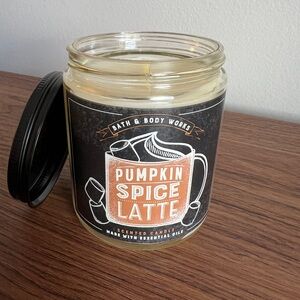 Bath & Body Works Candle